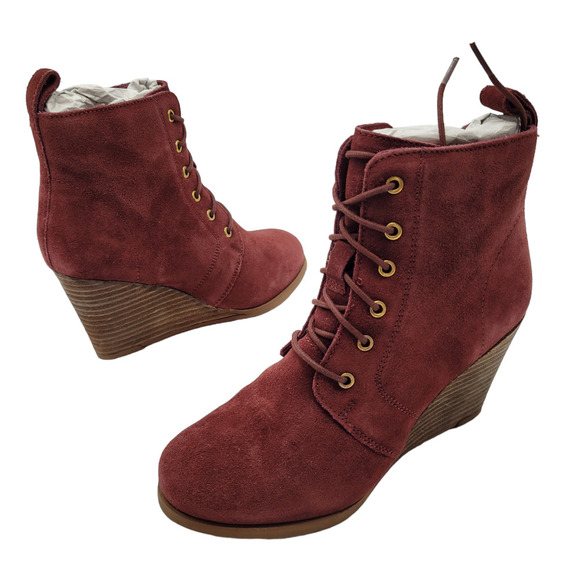 New DIBA Womens boot Size 6.5 burgundy red Suede leather wedge heel lace up - Picture 1 of 10